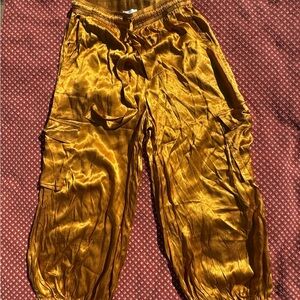 Golden Women's Cargo Pants